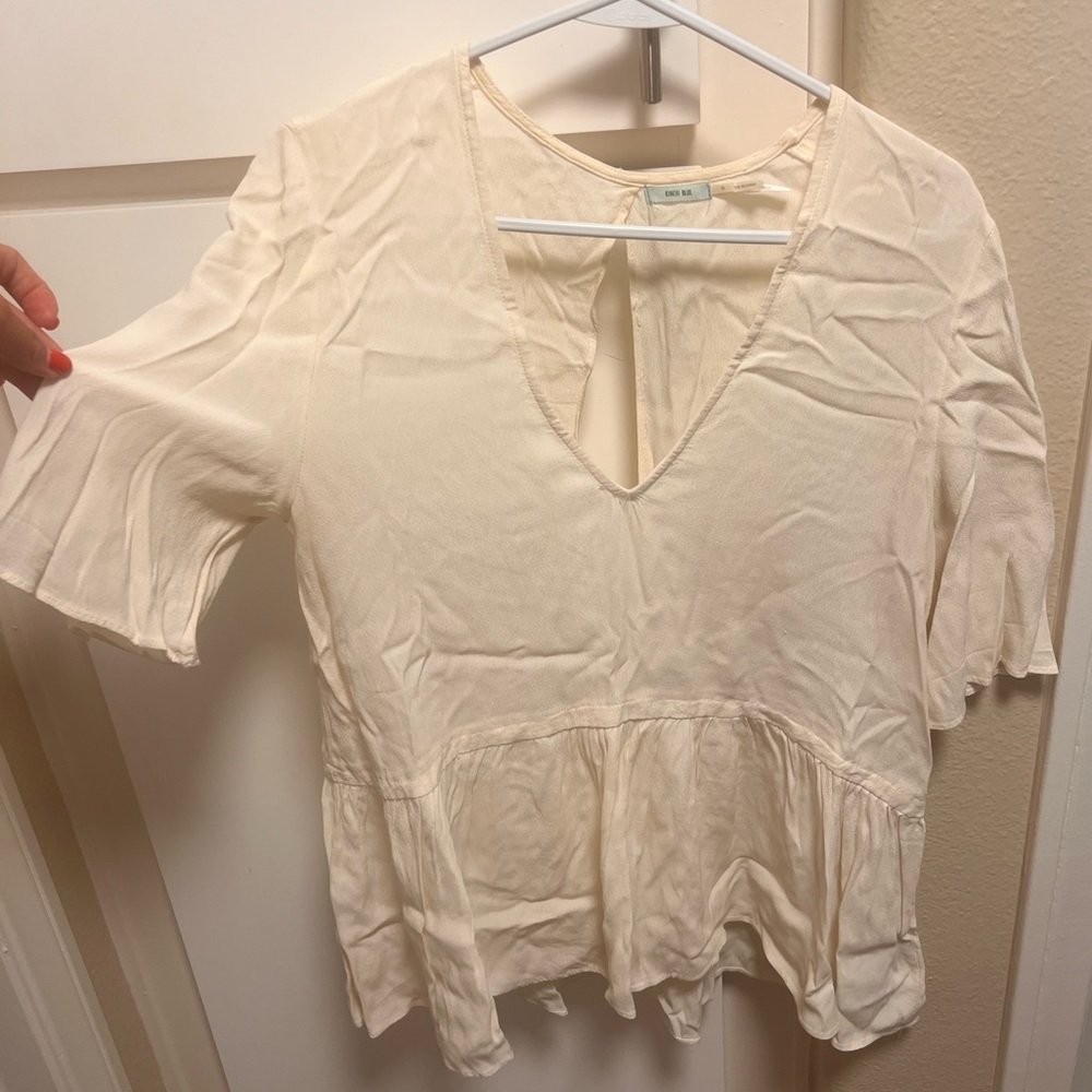 White short sleeve blouse